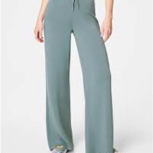 Spanx AirEssentials Wide Leg Pant Large